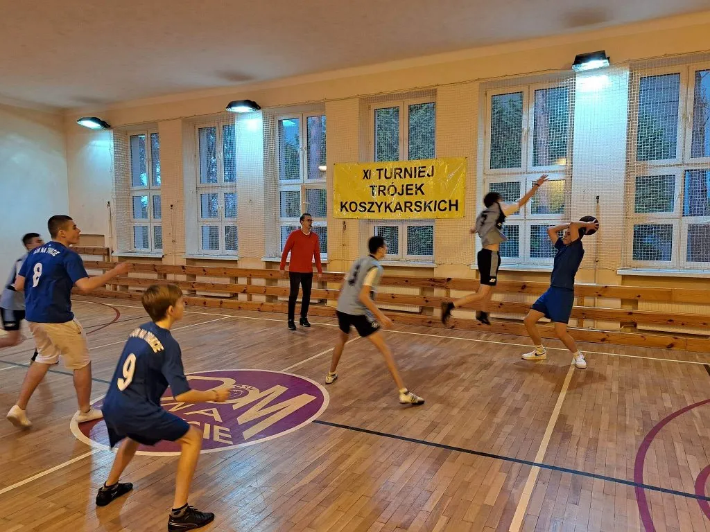 XI Turniej Trójek Koszykarskich