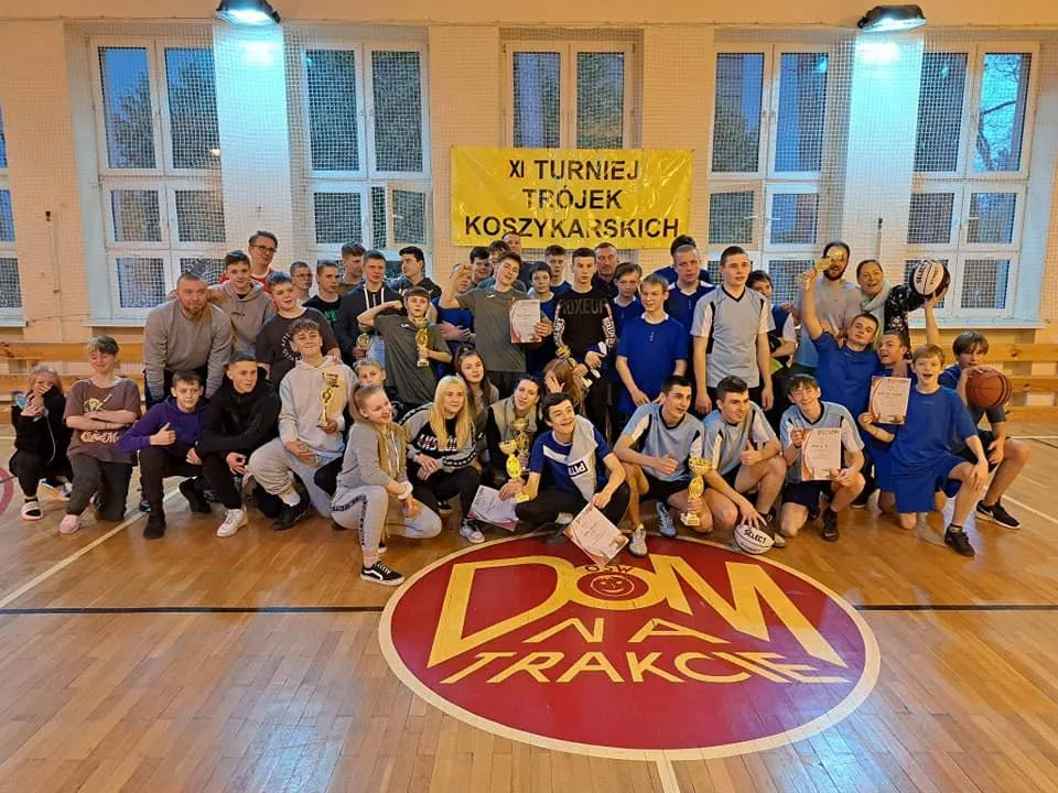 XI Turniej Trójek Koszykarskich