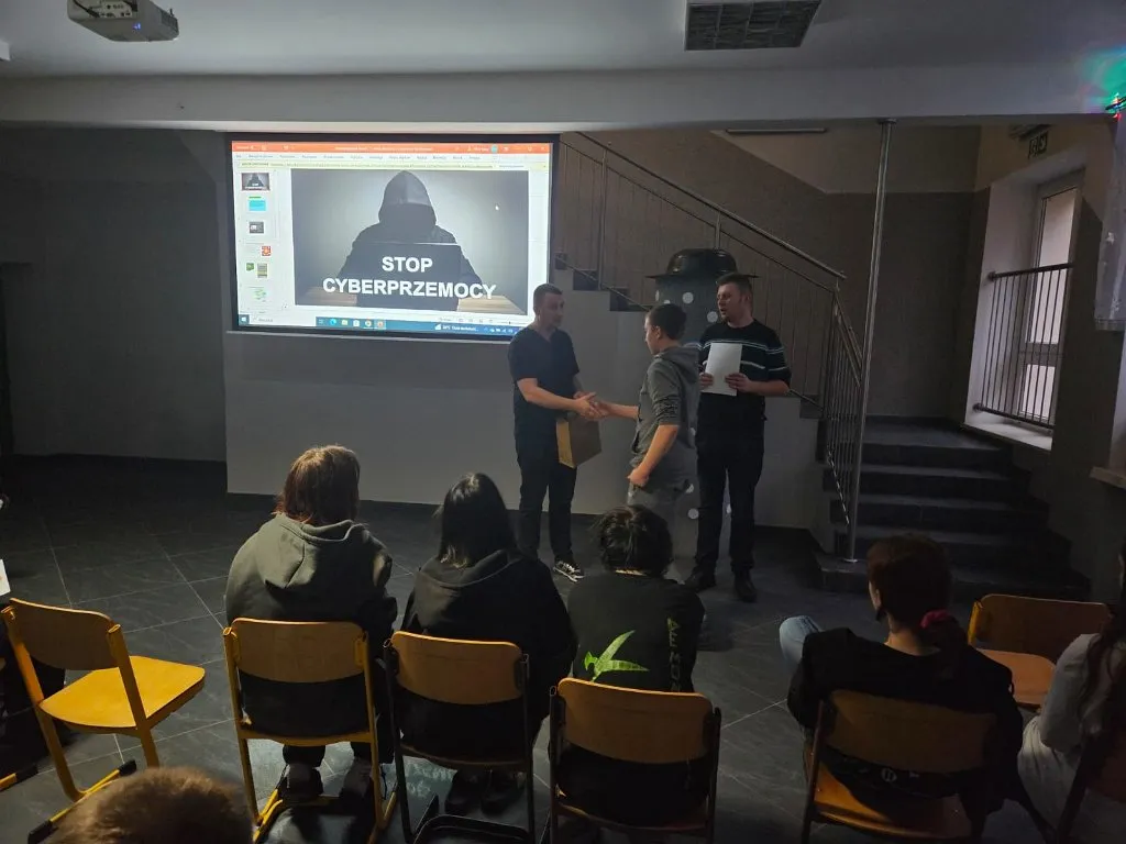 Podsumowanie konkursu CYBERPOMOC