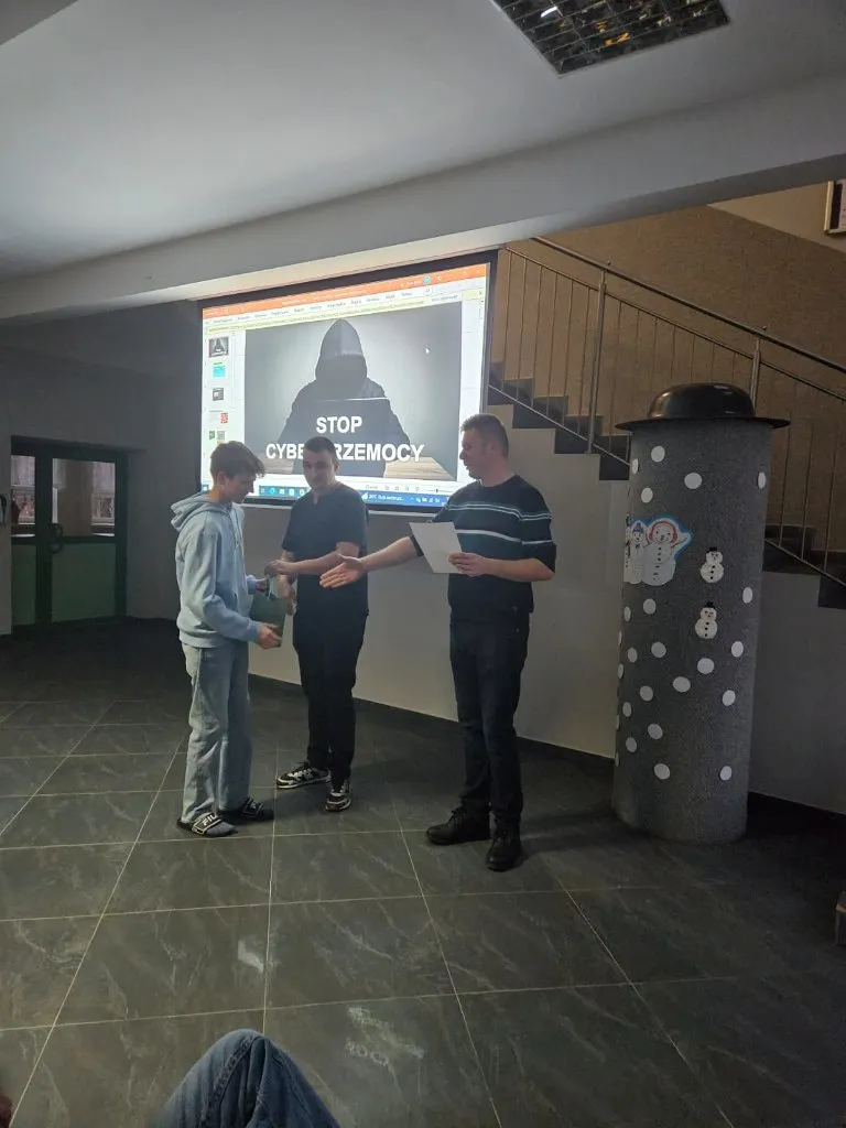 Podsumowanie konkursu CYBERPOMOC