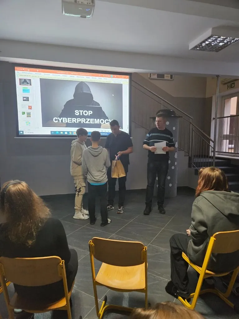Podsumowanie konkursu CYBERPOMOC